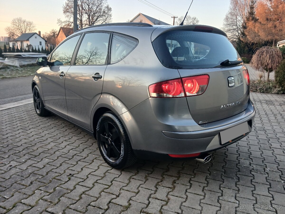 NÁDHERNÉ MPV SEAT ALTEA XL 1.9 TDI-77 KW-1.MAJ.-172.TIS.KM - 4