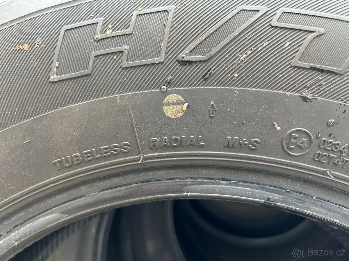 Prodám 5 ks CELOROČNÍCH pneu Bridgestone Dueler 195x80x15 - 4