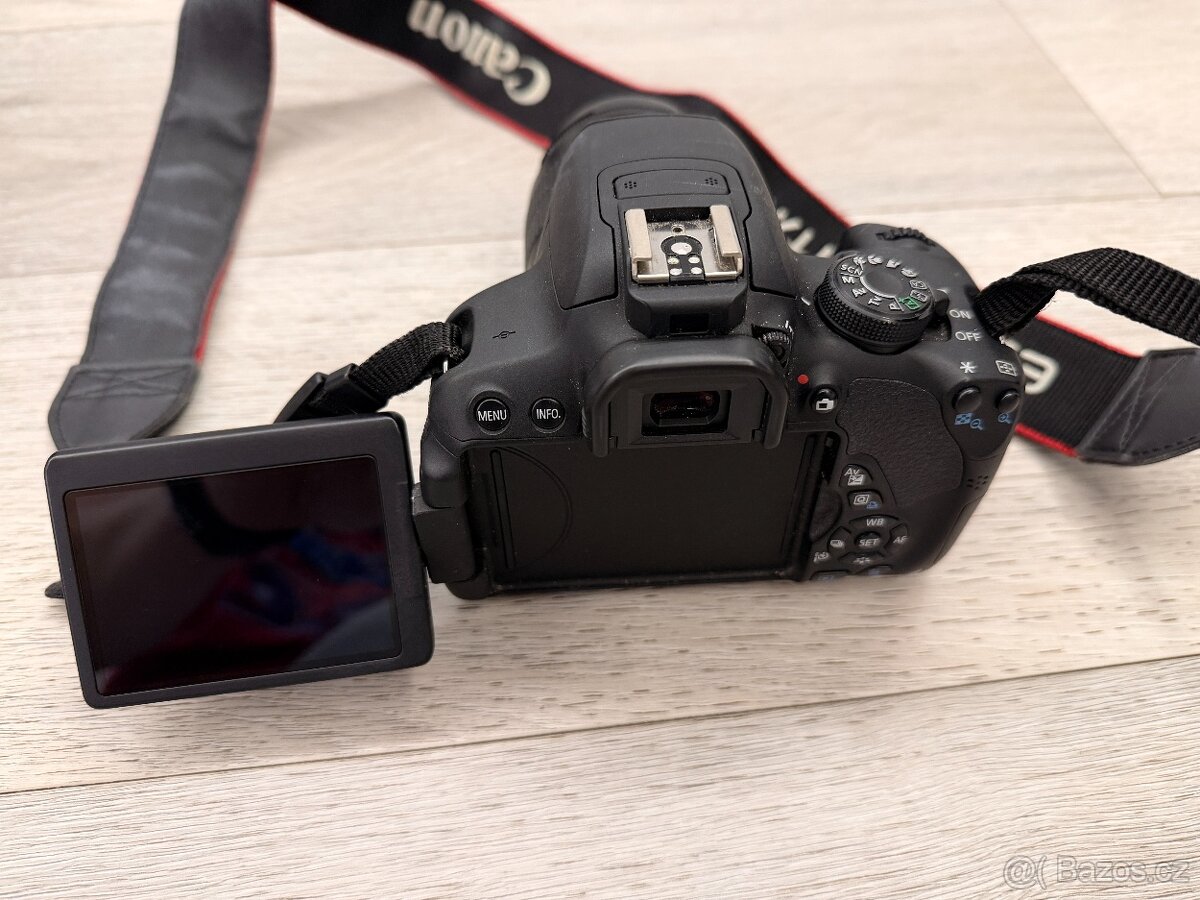 Canon EOS 700D - 4