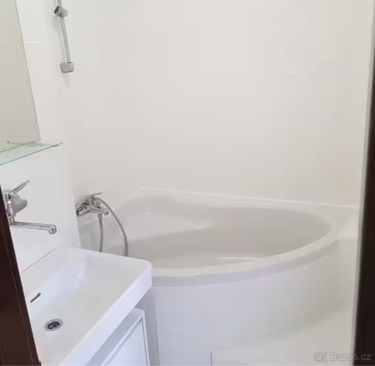 Pronájem garsonky – Praha 2, Jaromírova - 4