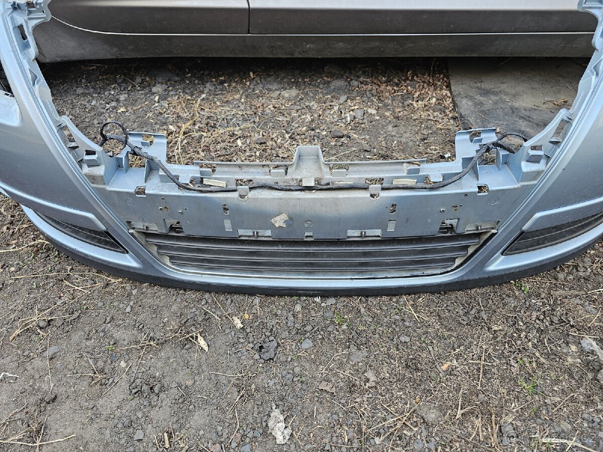 Přední nárazník VW Passat B6 3c - 4