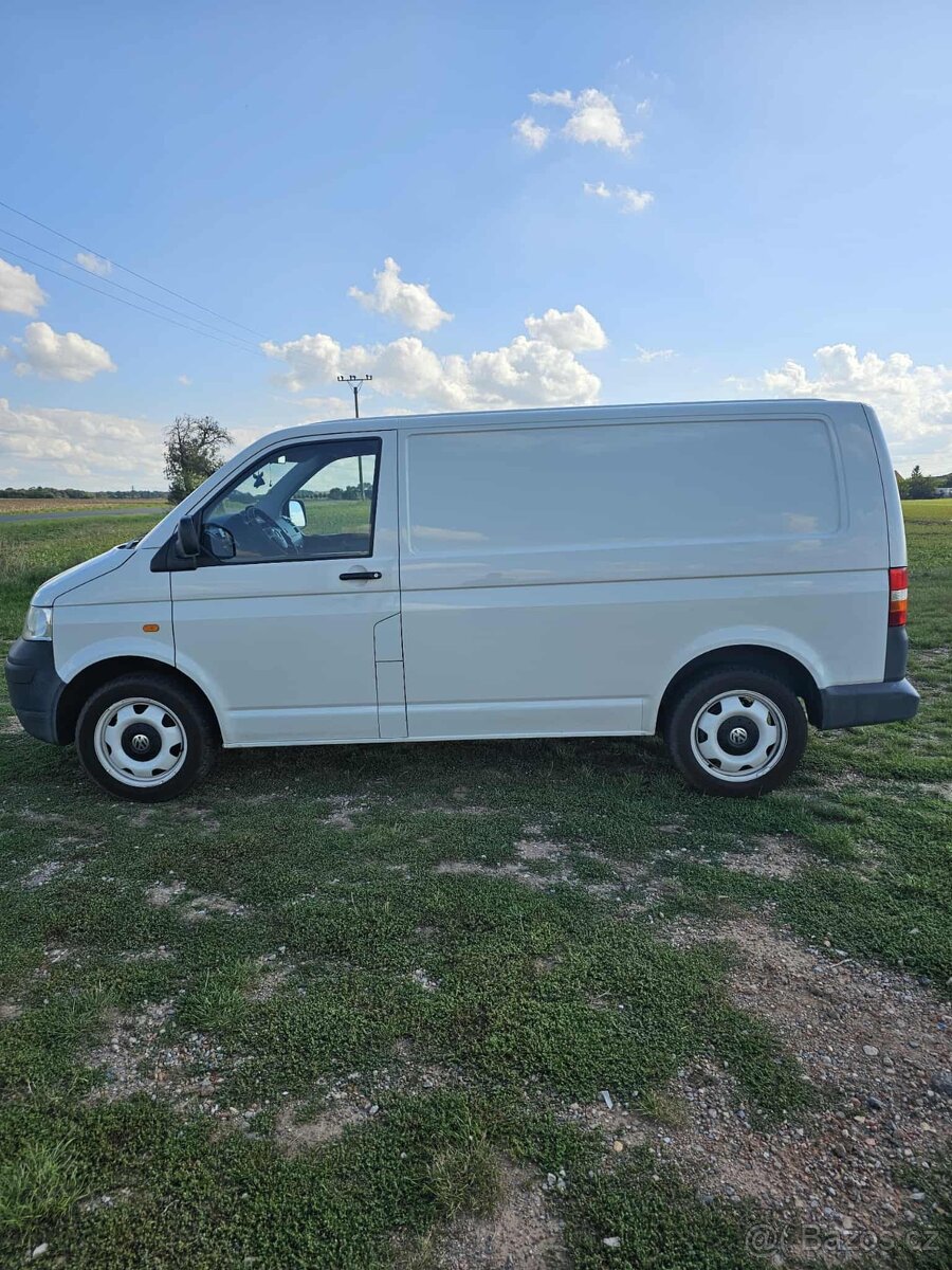 VW Transporter 1.9 tdi r.v. 2007 - 4