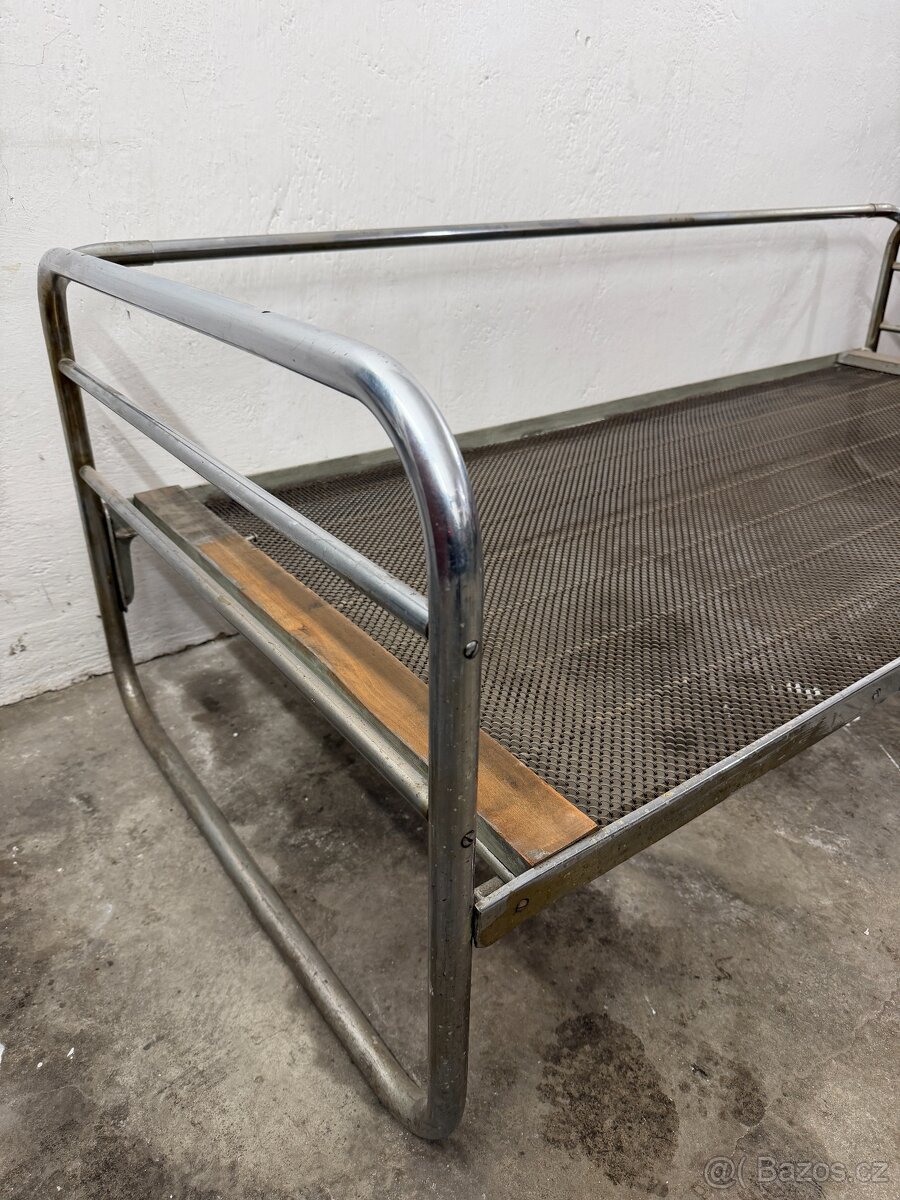 Funkcionalistický chromovaný gauč / postel (Bauhaus) - 4