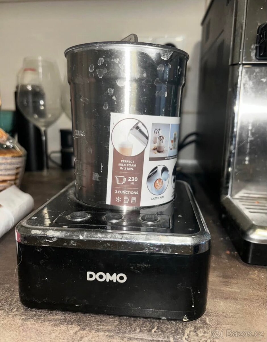 Kávovar PHILIPS - 4