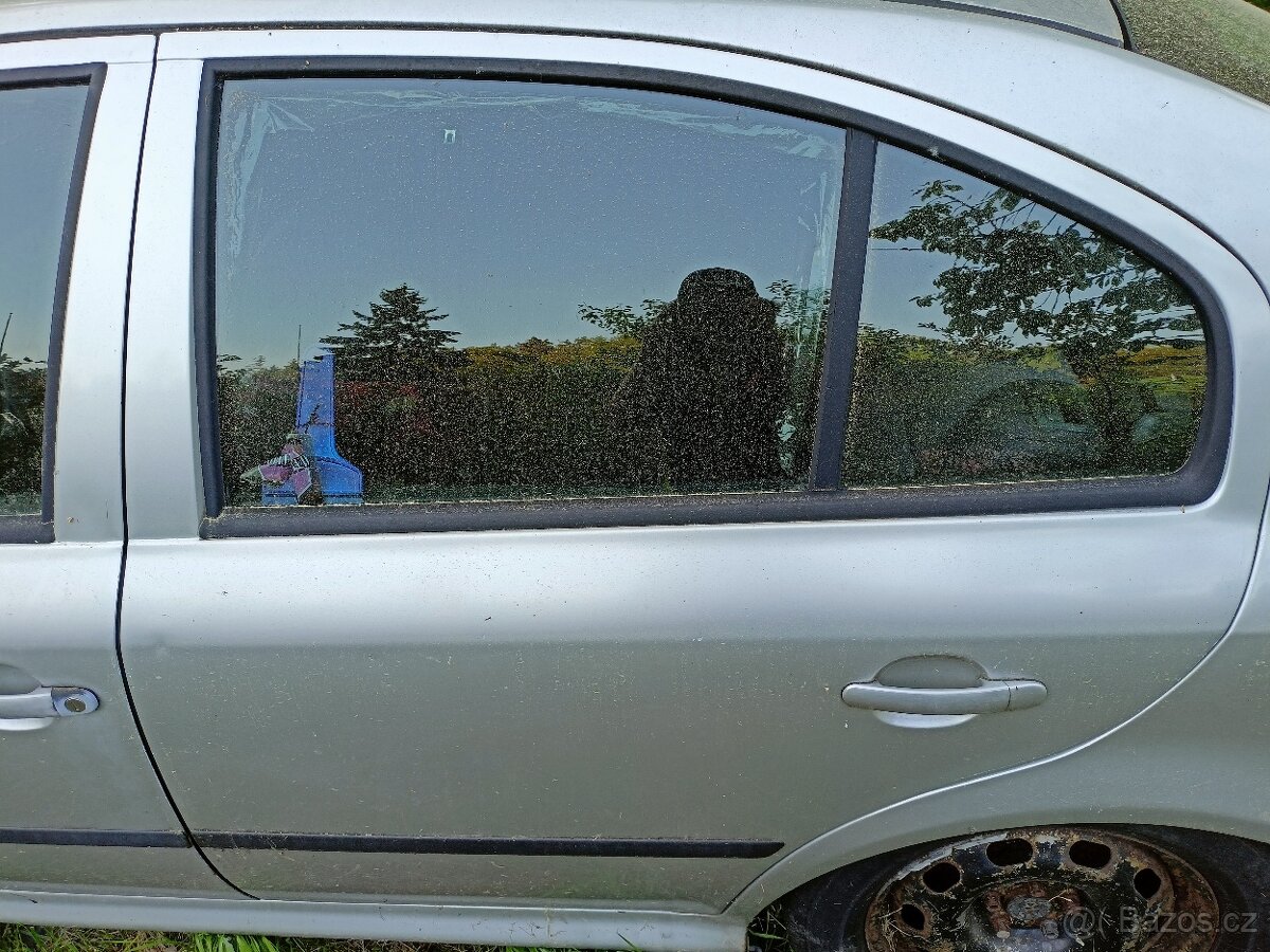 dveře škoda octavia 1 hatchback - 4