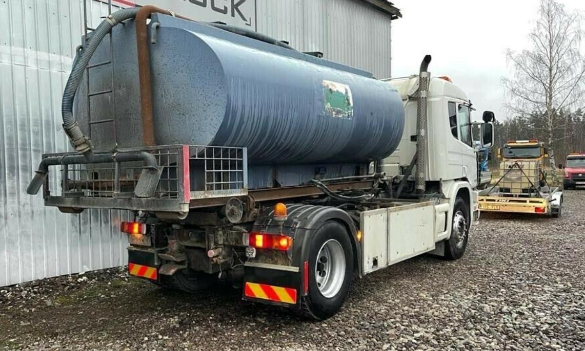 Scania P94-nosič kontejneru na splátky - 4