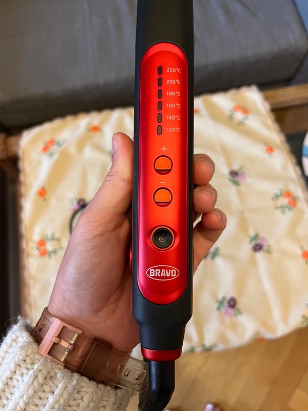 Žehlička na vlasy. - 4