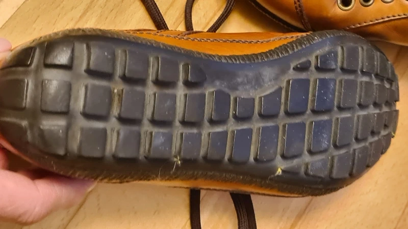 Dámské kožené tenisky PiuPiu - 4