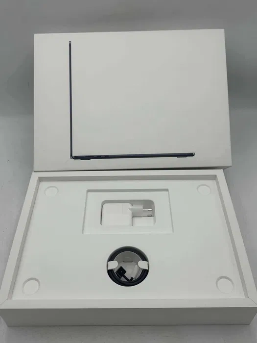 Notebook Apple MacBook Air M4 15,3" 16/256 GB model A3241 n - 4