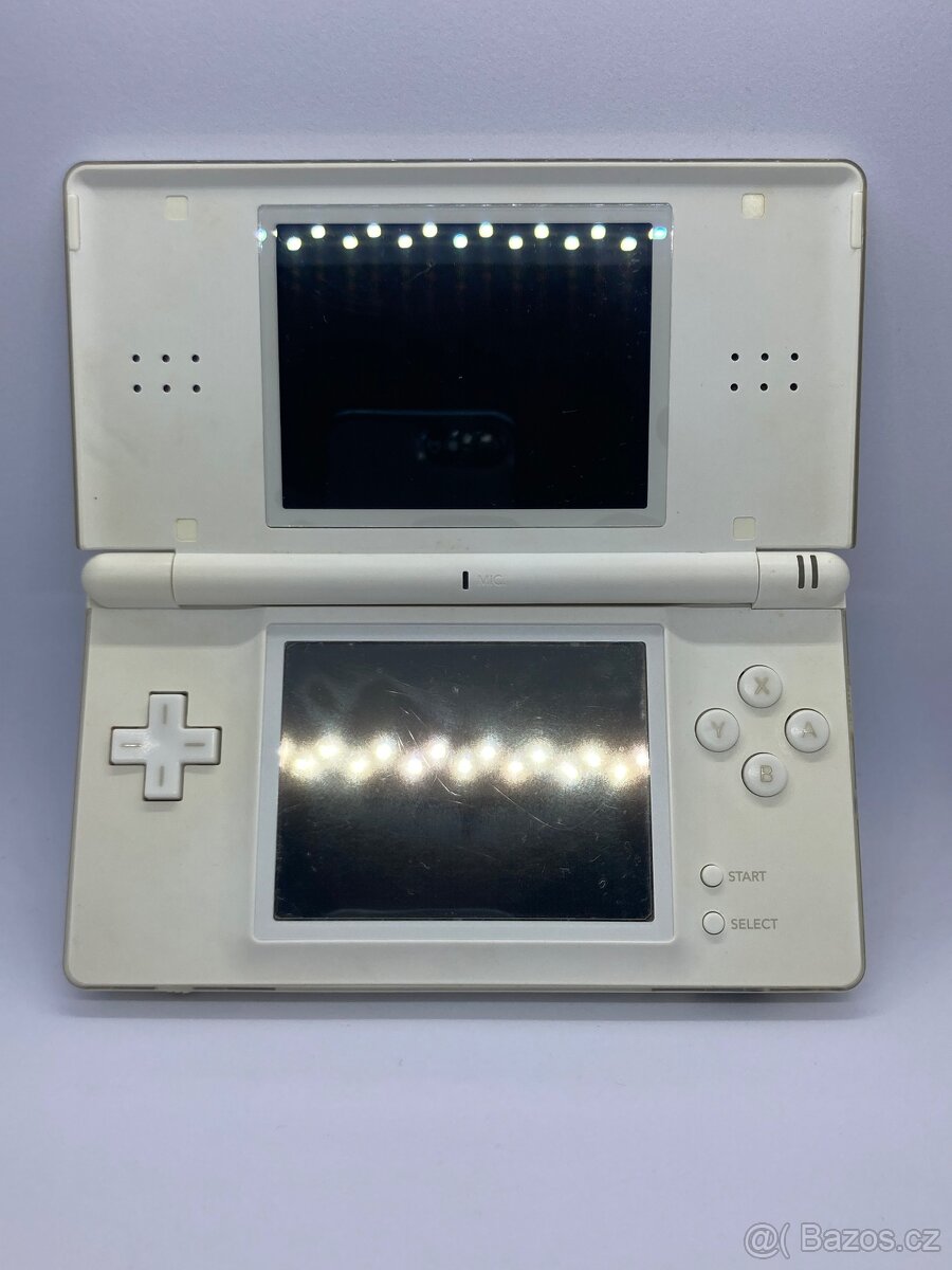 Nintendo DS Lite Bílá barva + hry - 4