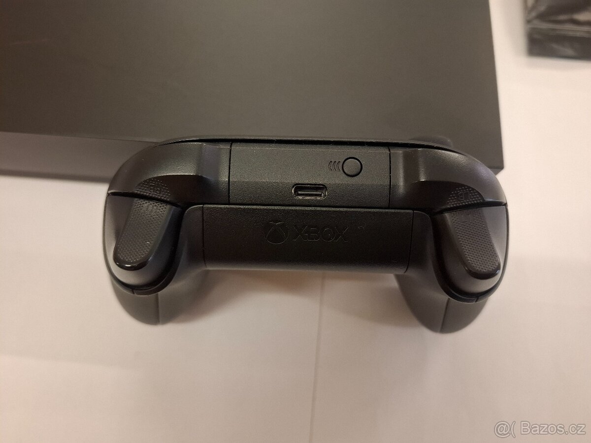 Xbox One X -1TB- Po repasu - 4