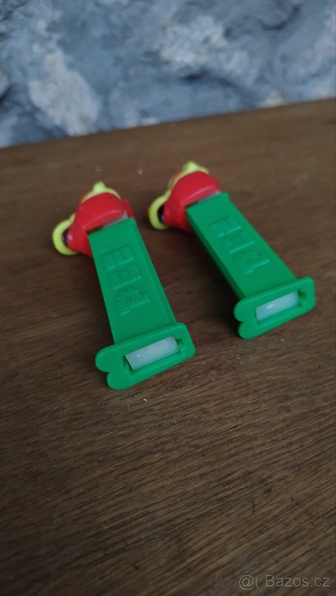 Retro dávkovač na bonbóny PEZ 90. Léta - 4