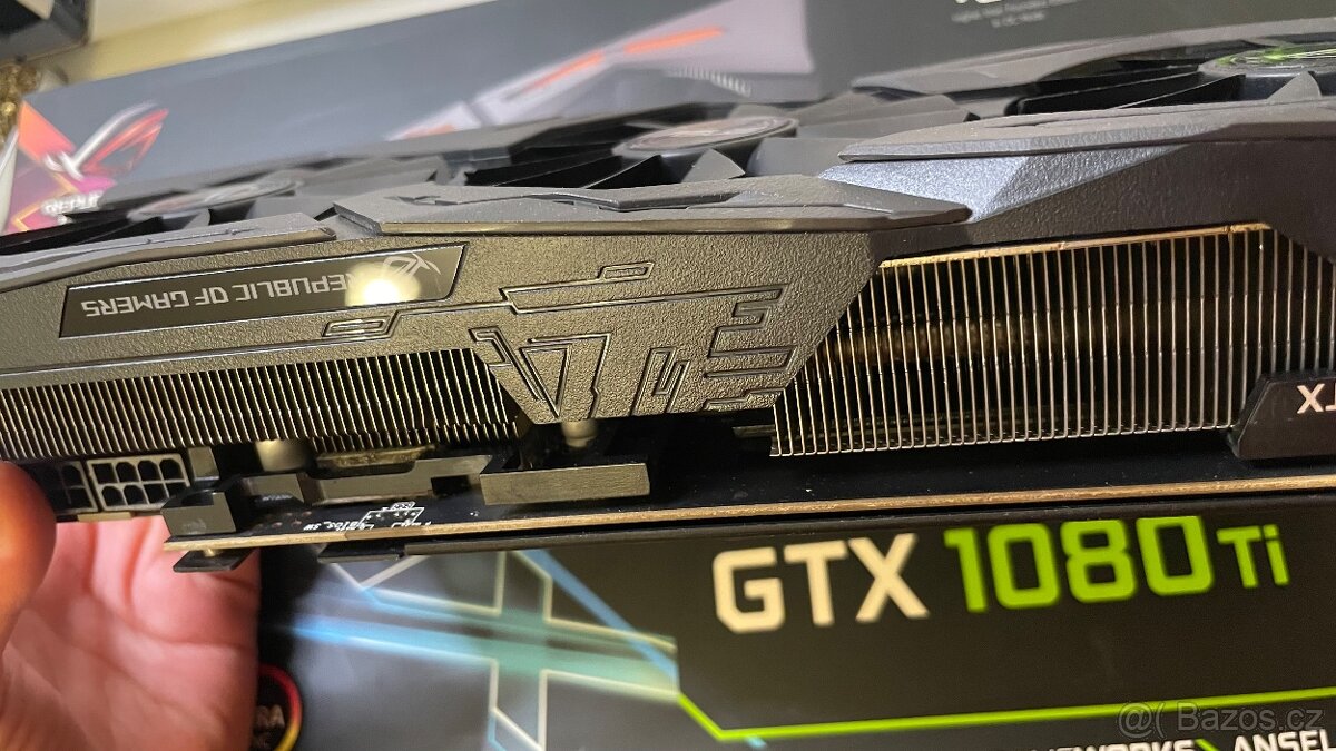 ASUS ROG Strix GTX 1080 Ti 11GB - 4