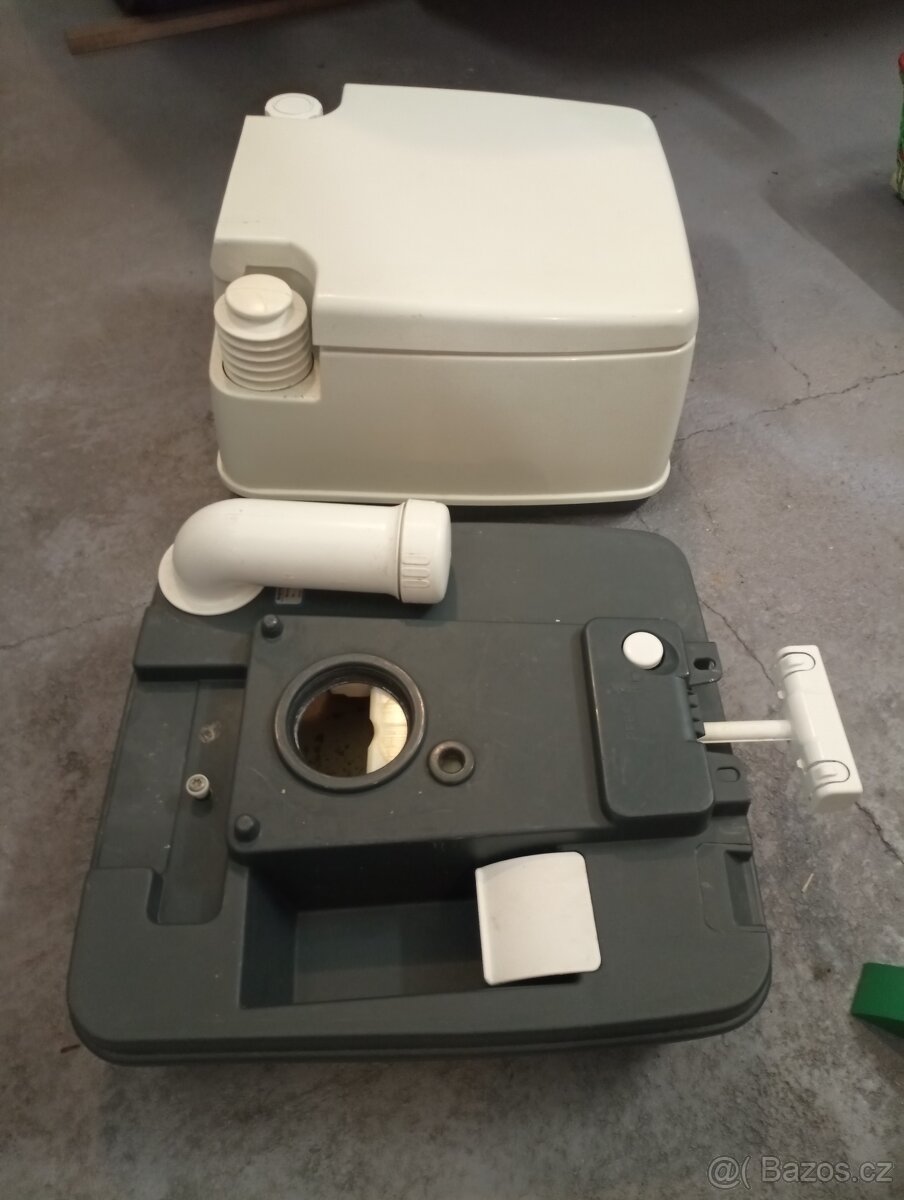 Chemická toaleta - 4