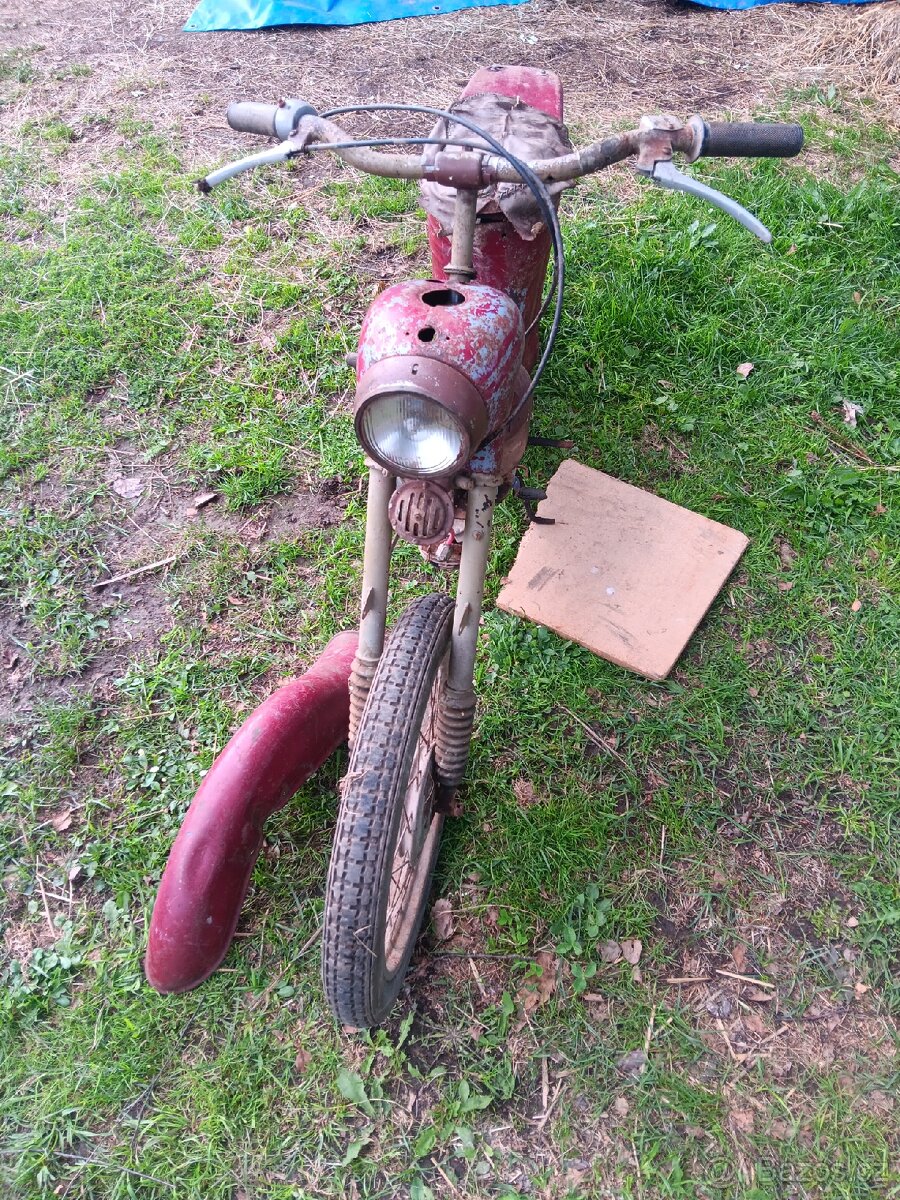 Jawa 555 - 4