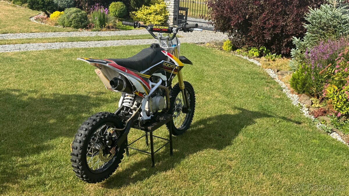 PITBIKE 125 17/14 KRÁSNÝ STAV