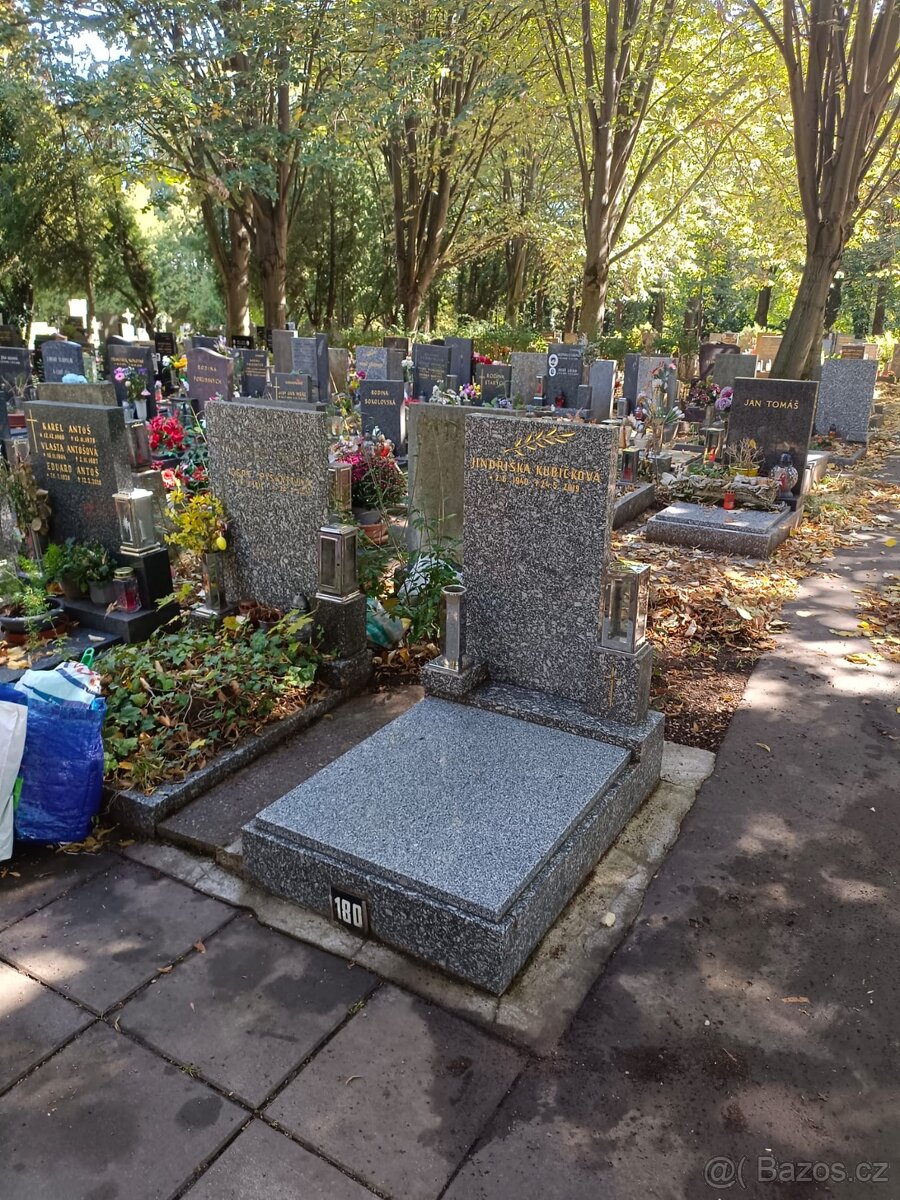 Urnový hrob Praha 8 Ďáblice - 4