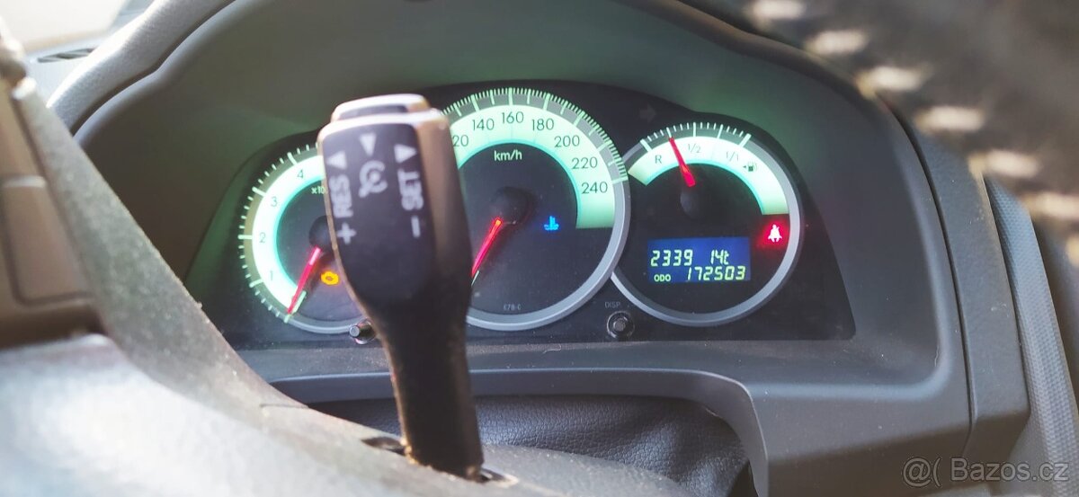 Toyota Corolla Verso 2.2 D-Cat 130 KW, 6 rychlostí - 4