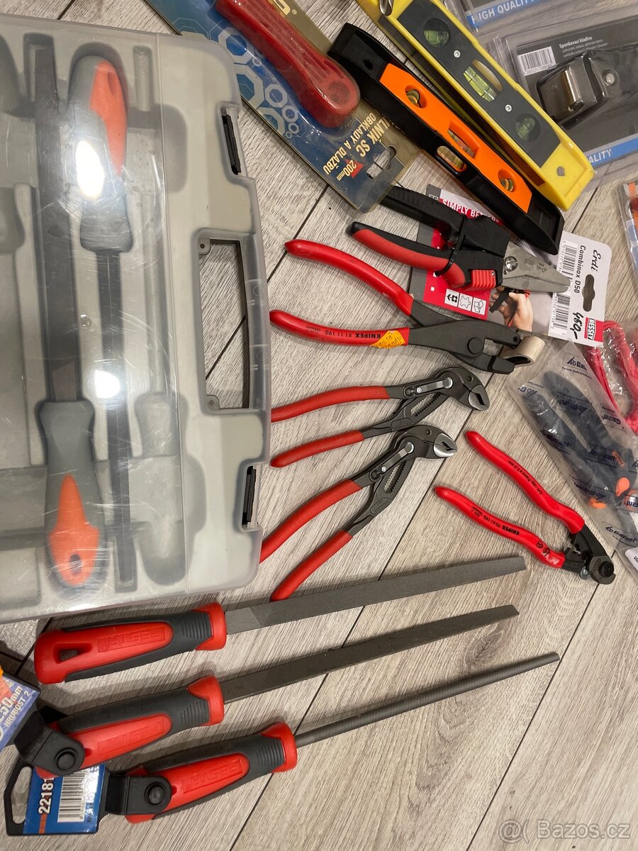 Nářadí nůžky pilníky kleště sponkovačka - 4