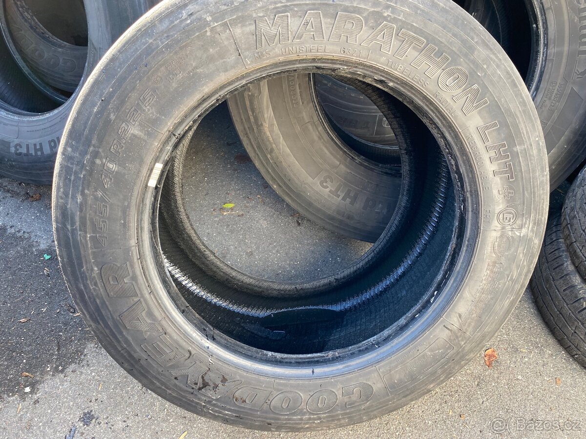 Nákladní pneumatiky 455/40 R22,5 - 4