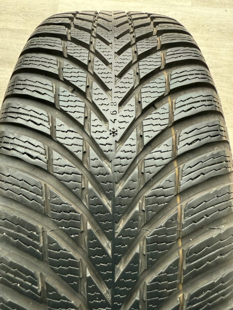 R19 ORIG.KOLA VOLVO XC40 V90CC 235/50/19 DOT25 REF - 4