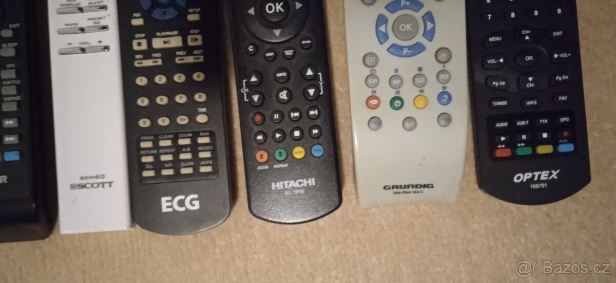DÁLKOVÉ OVLADAČE - sada 2 - 4
