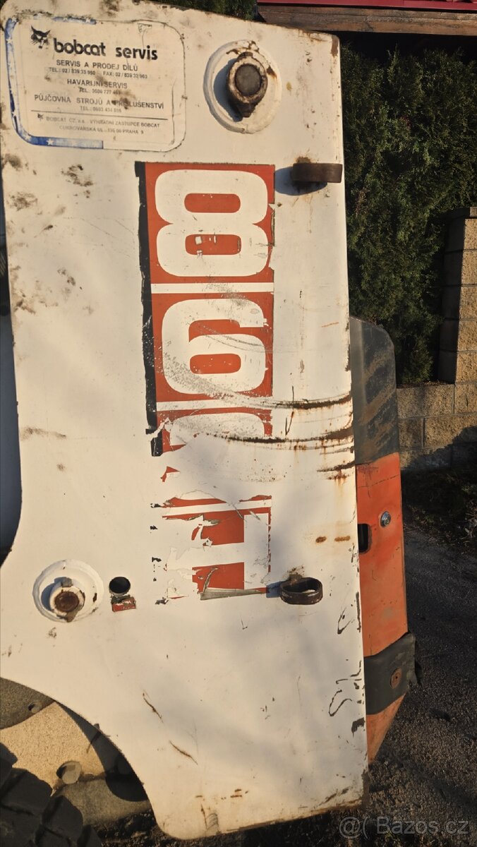 Smykový nakladač bobcat 863H - 4