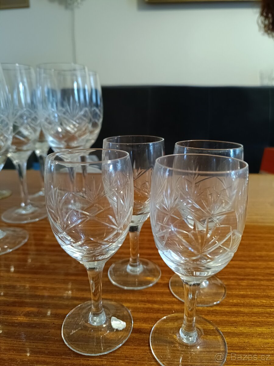 Sada broušených skleniček - 4