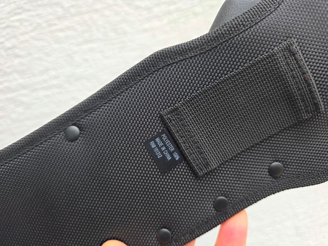 Mačeta Fiskars Solid – zahradní mačeta / sekáč - 4