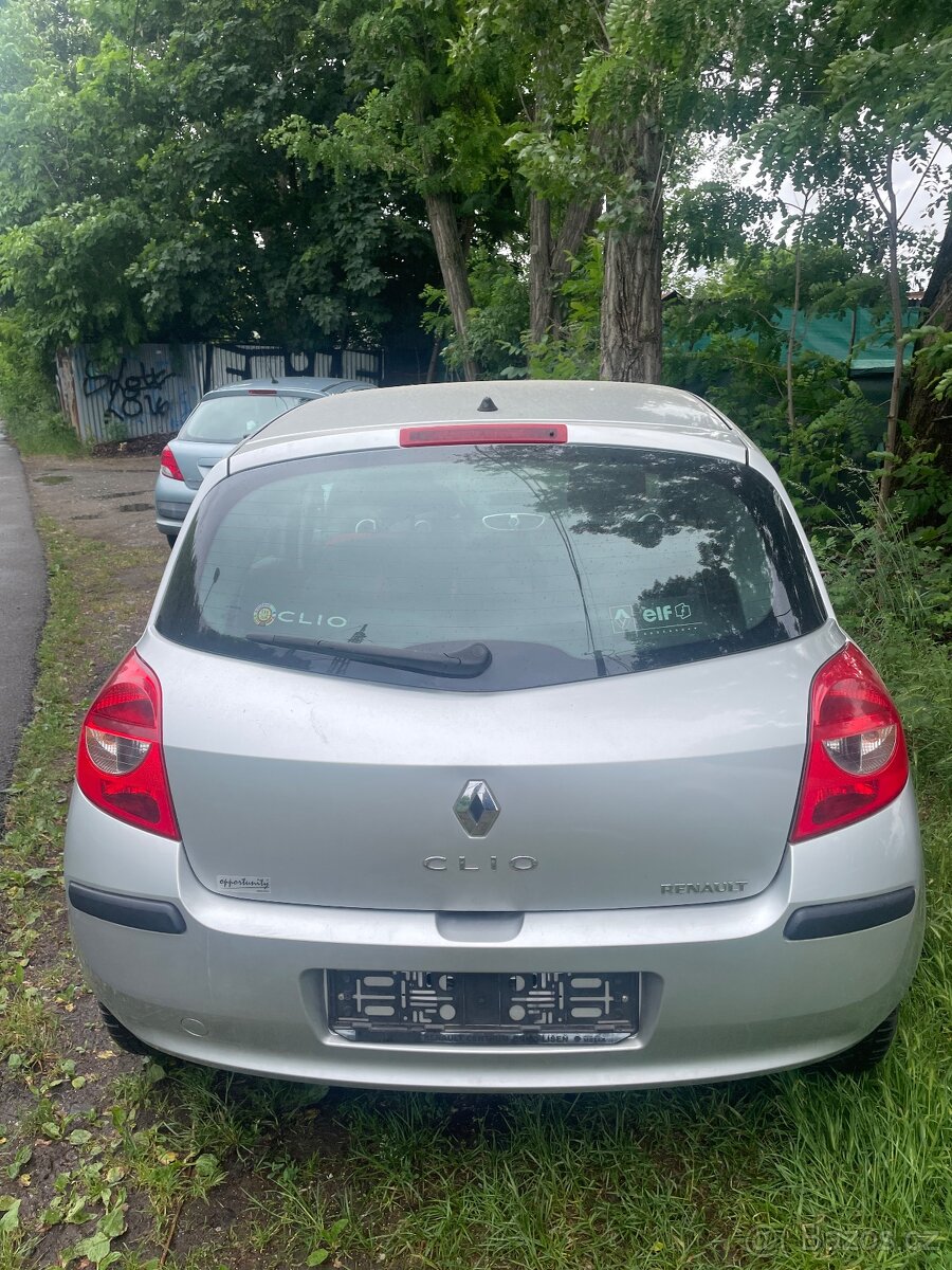 Clio III - 4