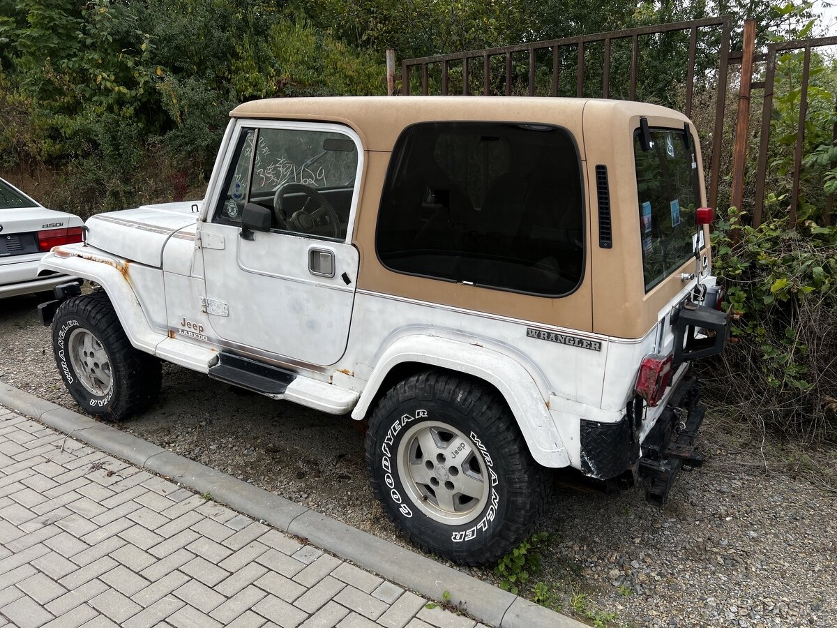 JEEP Wrangler Laredo 1988 4,2L I6 4x4