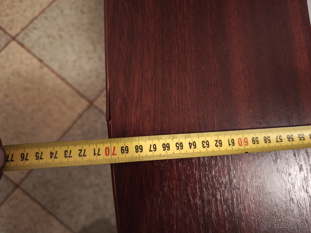 Konferencni stolek - 4