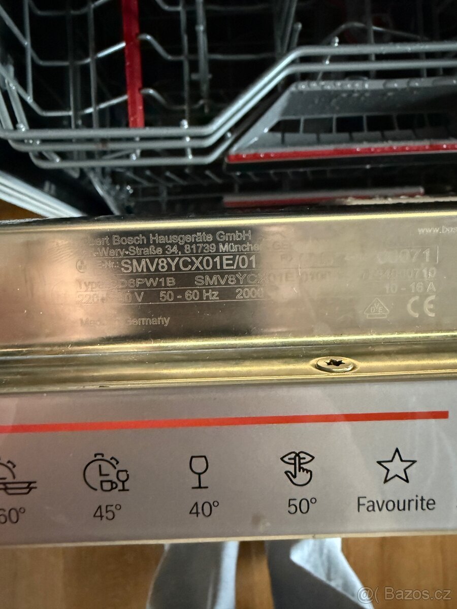 Myčka Bosch s8 SMV8YCX01E/01 teče někde - 4