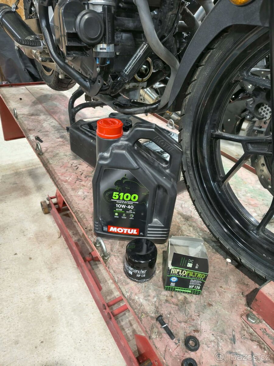 Suzuki V-strom DL250 - 4