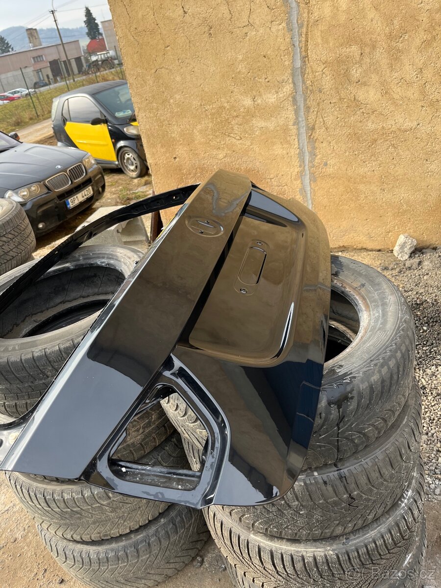 BMW e91 lci - kufr - 4
