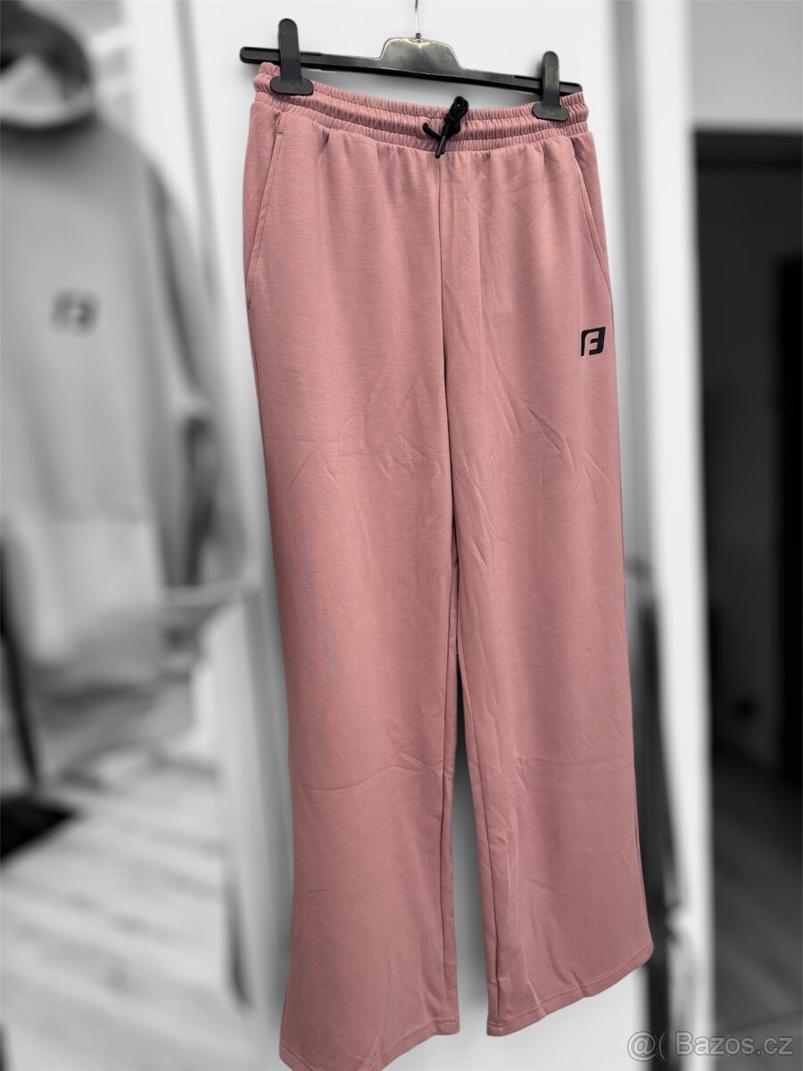 Tepláková souprava dámská - 4