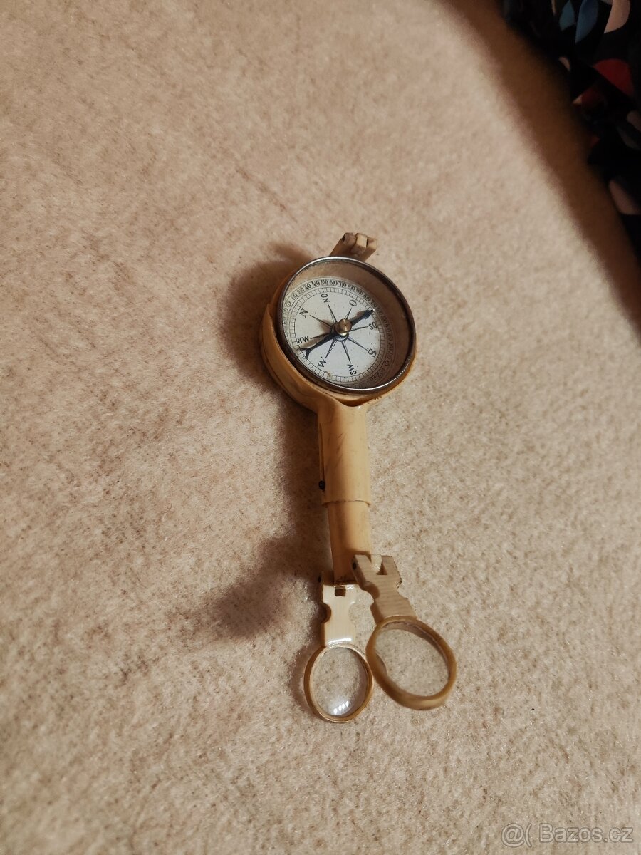 Retro plastový směrový kompas - 4
