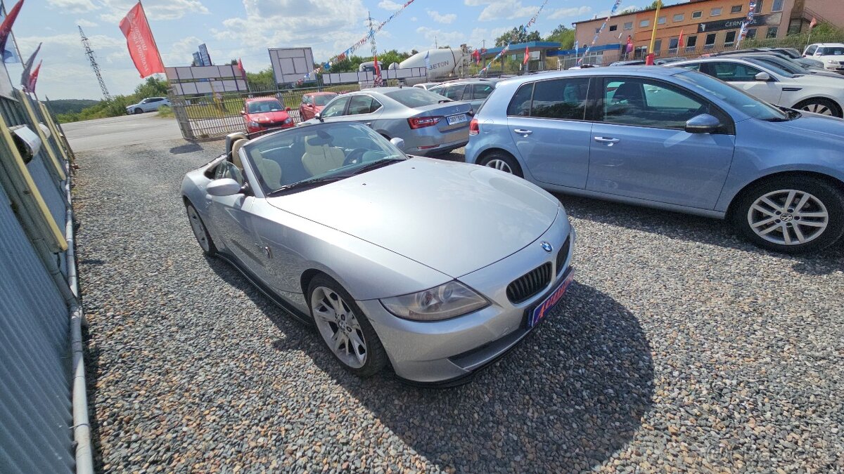 BMW Z4 3,0i Manuál 195 kW - 4
