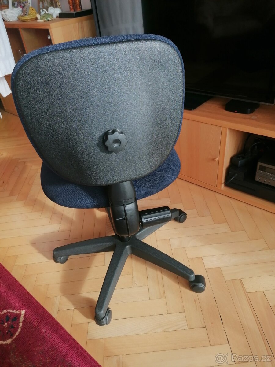 Kolečková židle - 4