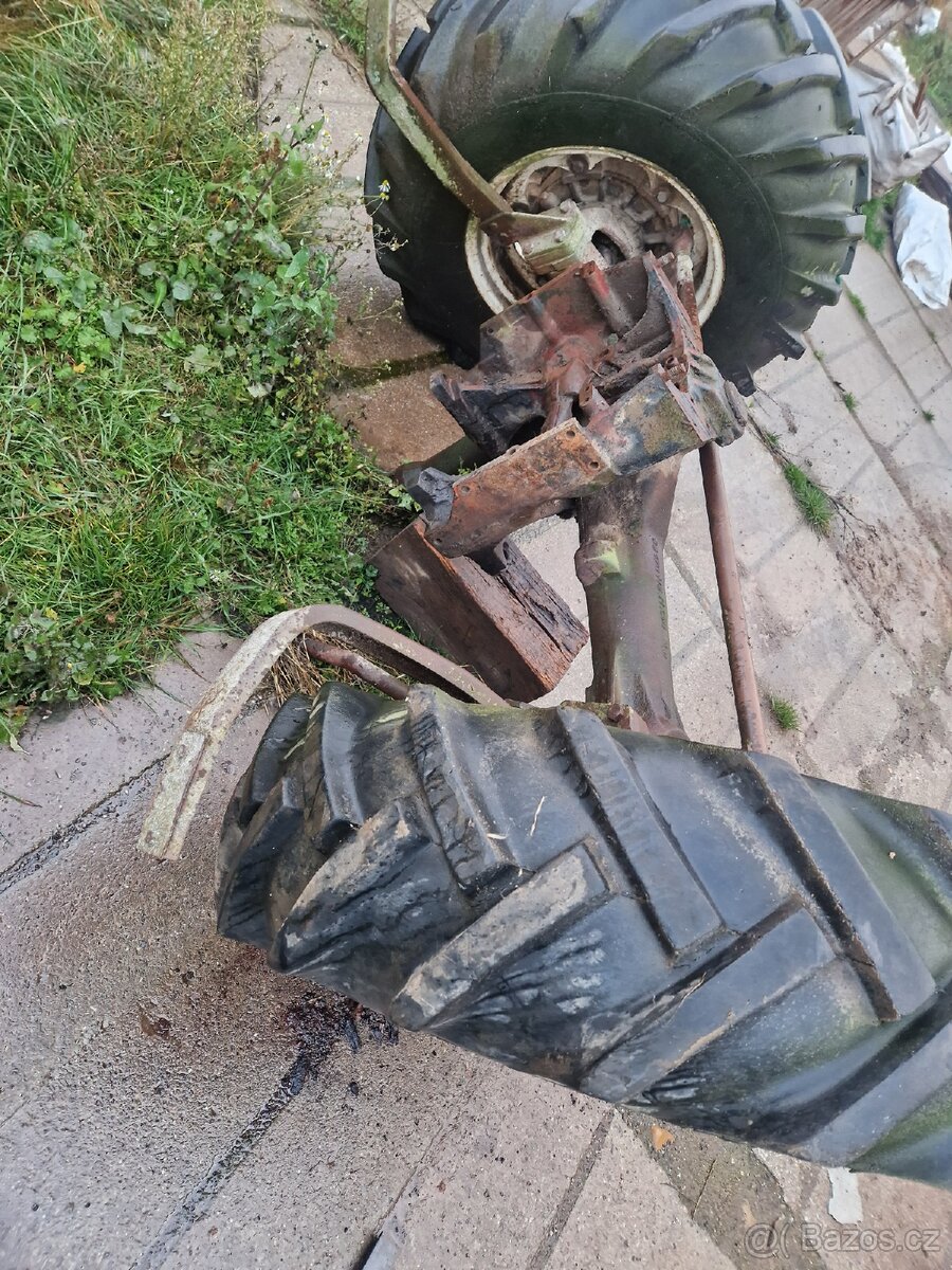 Hnaná náprava zetor uřII - 4