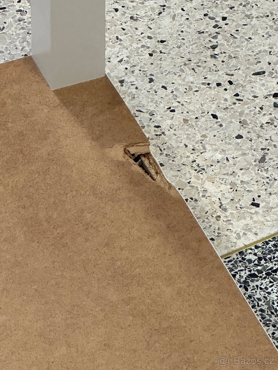 Stolek IKEA LACK - 4