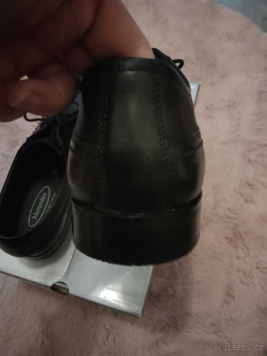 Mercedes pánské nové společenské kožené boty velikost 44 - 4