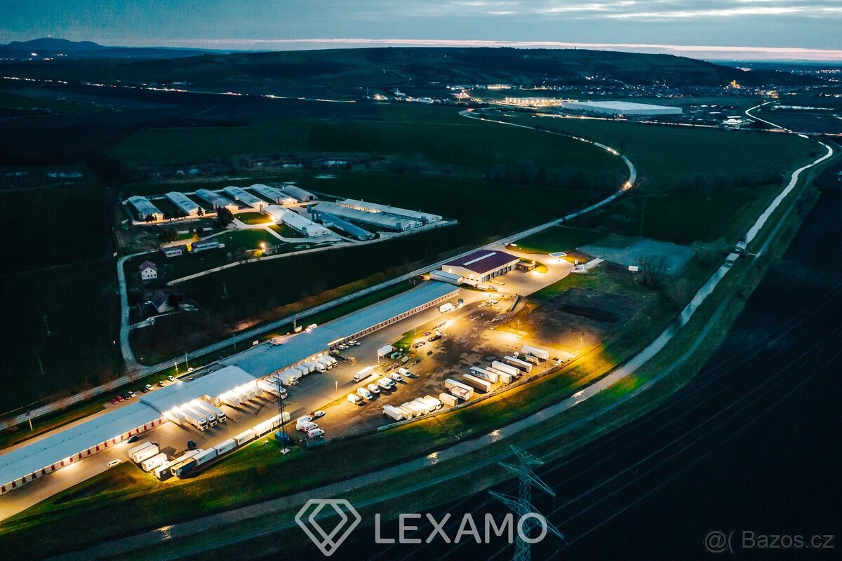 Prodej pozemku pro komerční výstavbu - 5400 m² - Měnín - 4