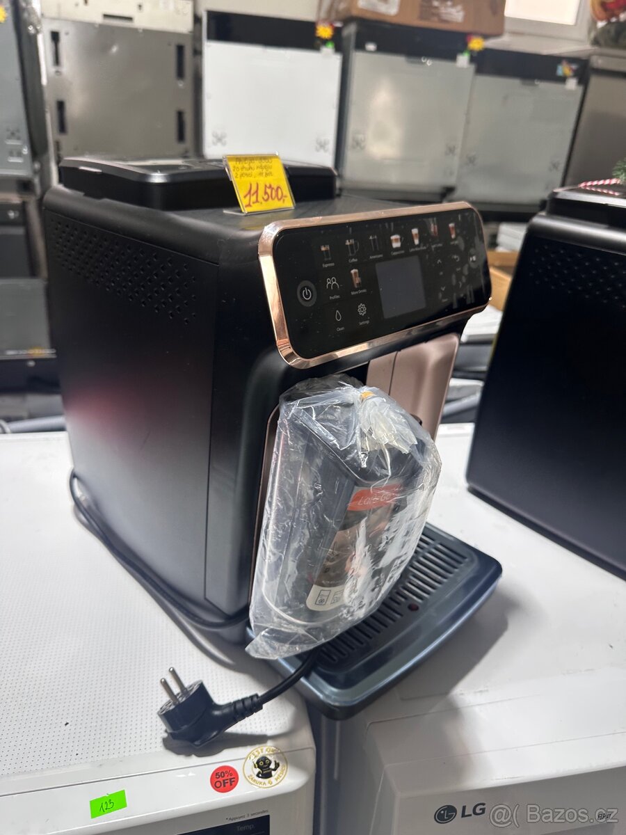 Autom.kavovar Philips 5500/-9000kč/zaruka - 4