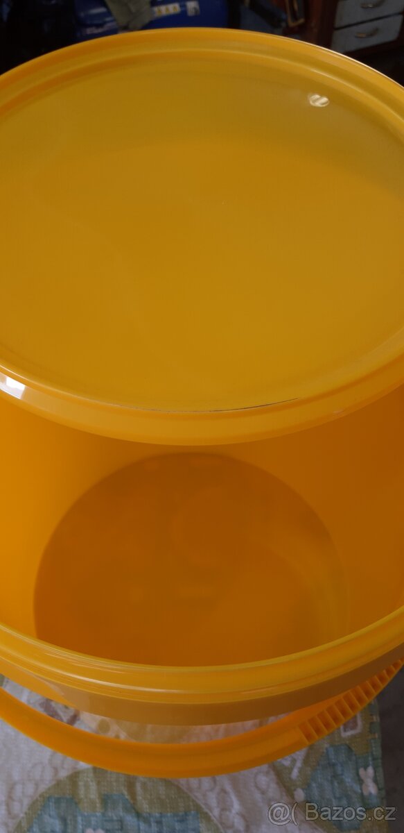 Plastový kbelík - vědro 20 nebo 30L - 4