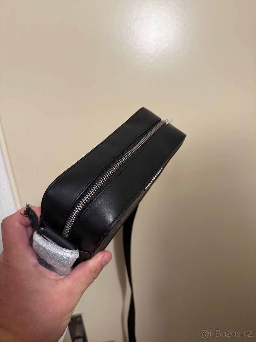 Prodám tašku přes rameno Karl Lagerfeld - 4