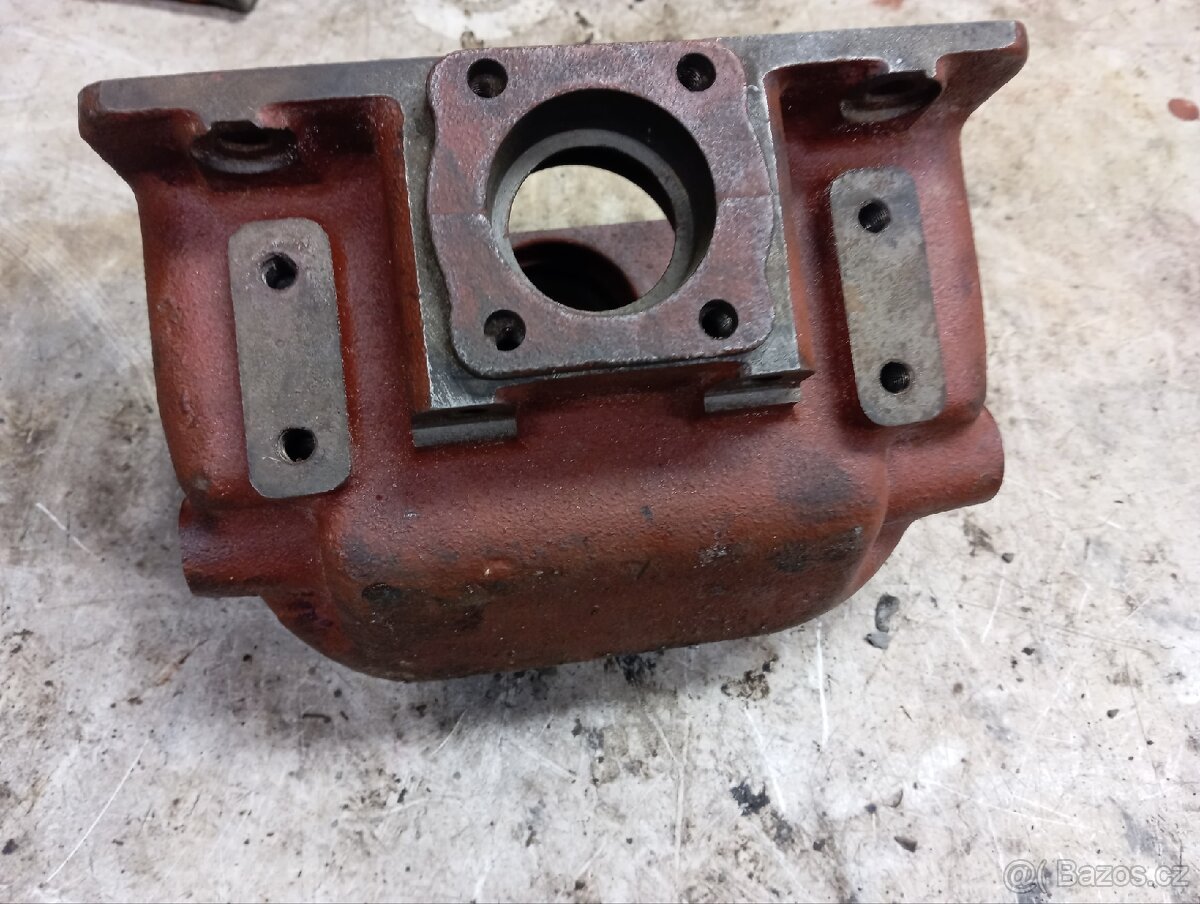 Skříň předního náhonu zetor - 4