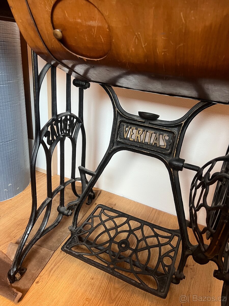 Šicí stroj Veritas v krásném stavu - 4