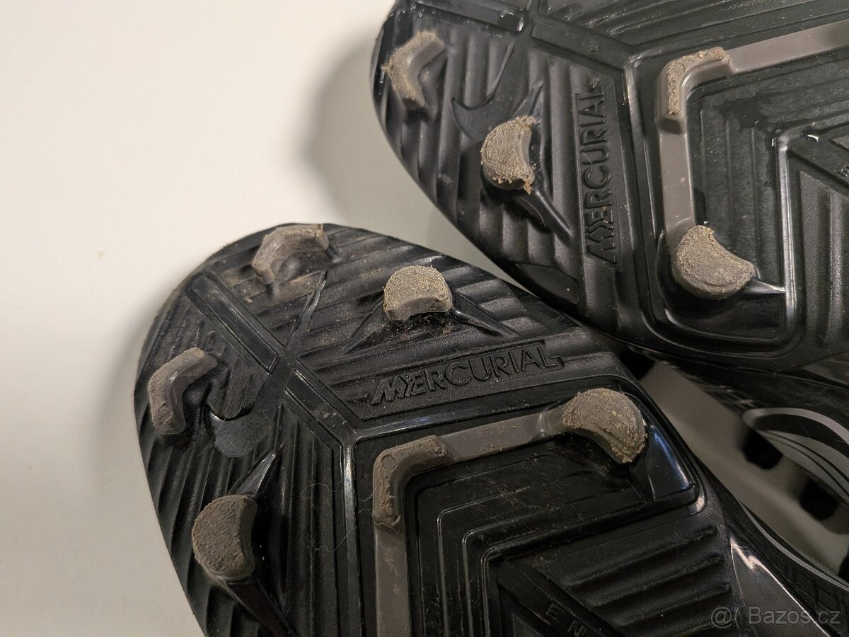 Kopačky NIKE vel.39 - 4