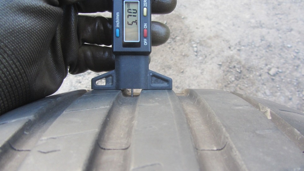 Letní pneu 225/55/17 Good Year Run Flat - 4